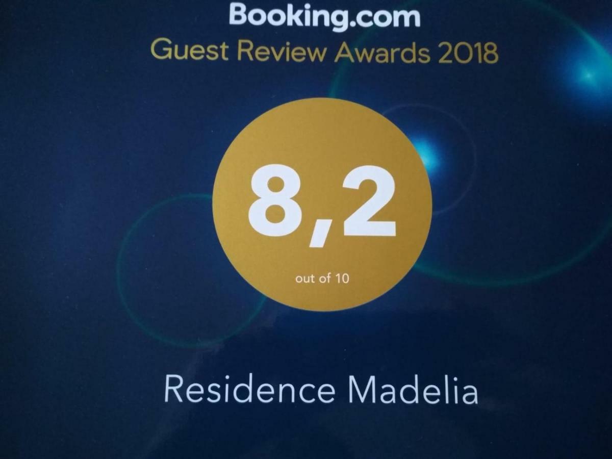 Residence Madelia Port-Louis Exteriör bild